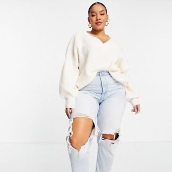 Cream sweater - Picture 3 of 5